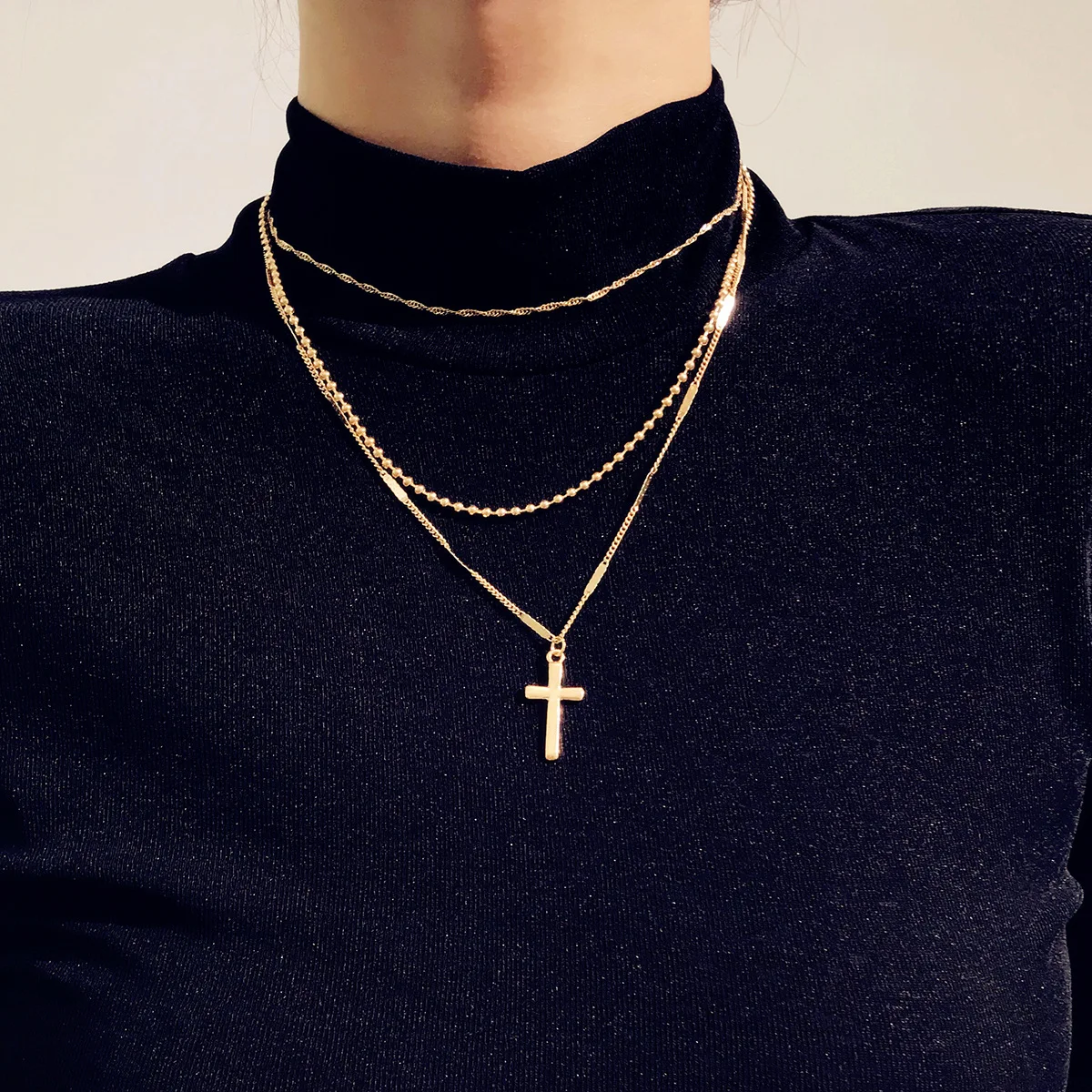 fashion jewelry gold layered cross pendant choker necklace for women