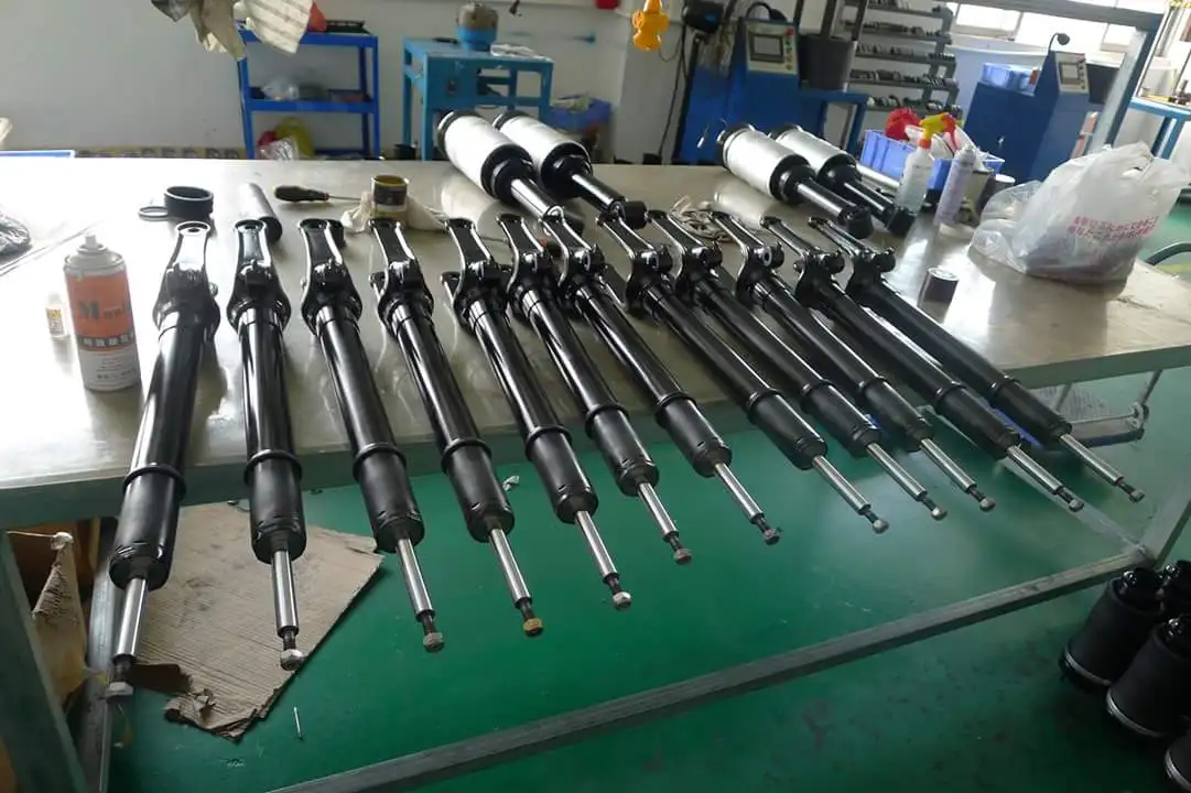 Shock Absorber Rear Left And Right For Audi Q7 3.0tfsi4.2tdi 03.06 7l8 513 029 G Buy 7l8 513