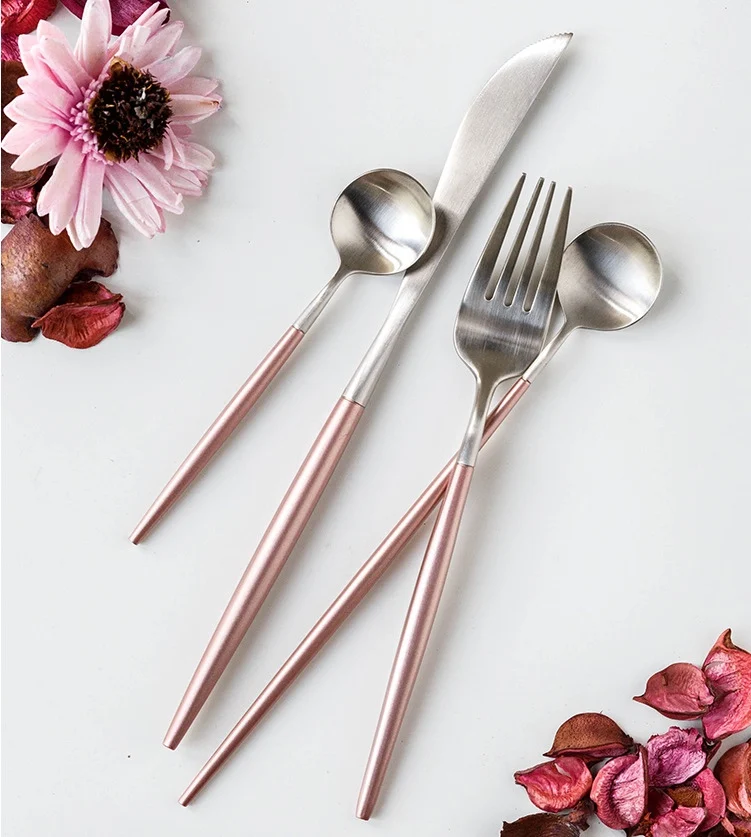 Luxurious 4pcs Set Silver And Pink Cutlery Set,Two Tone Colored Plated