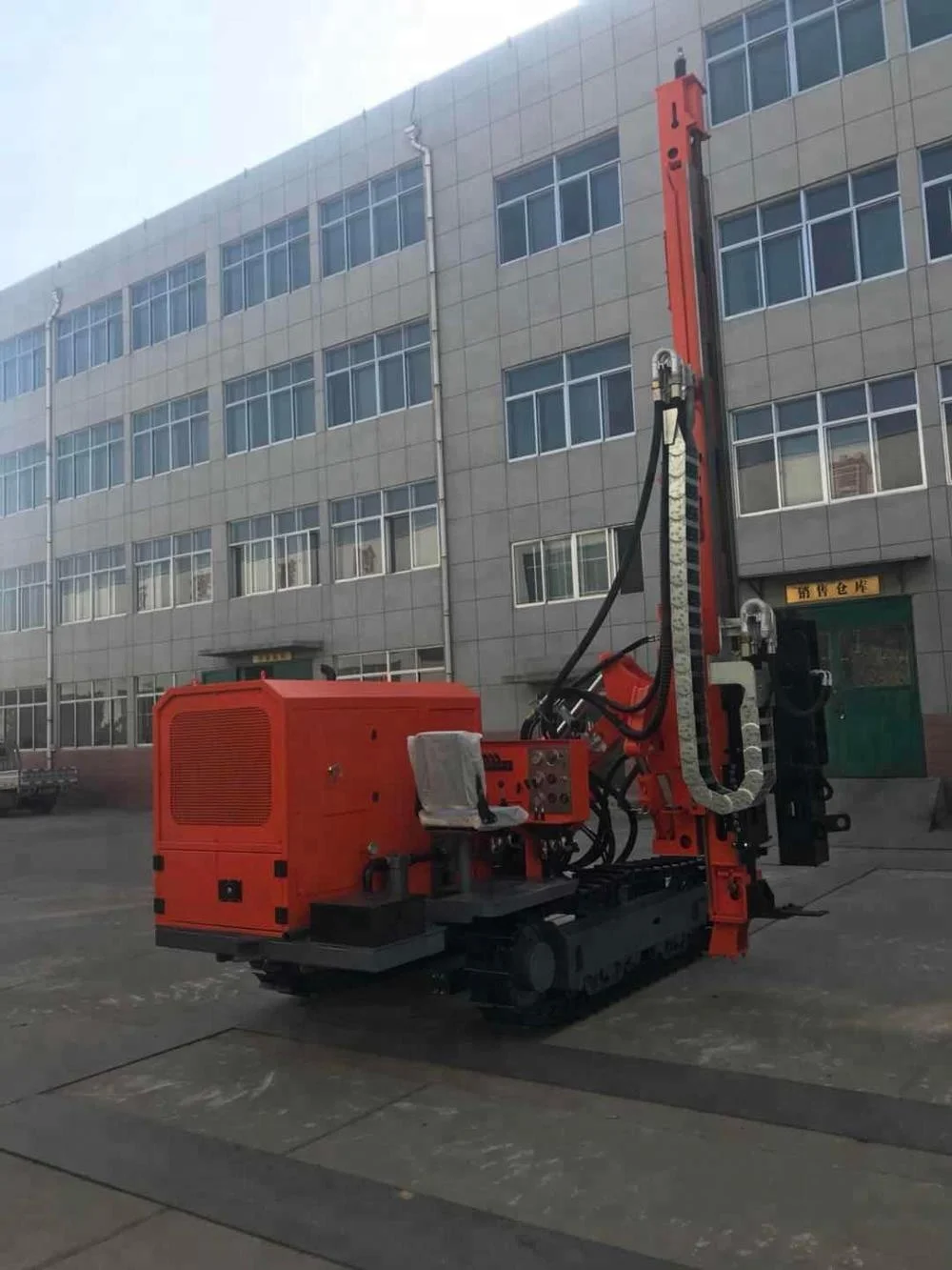 MZ 460 Static Piling Machine for Solar Plant Construction