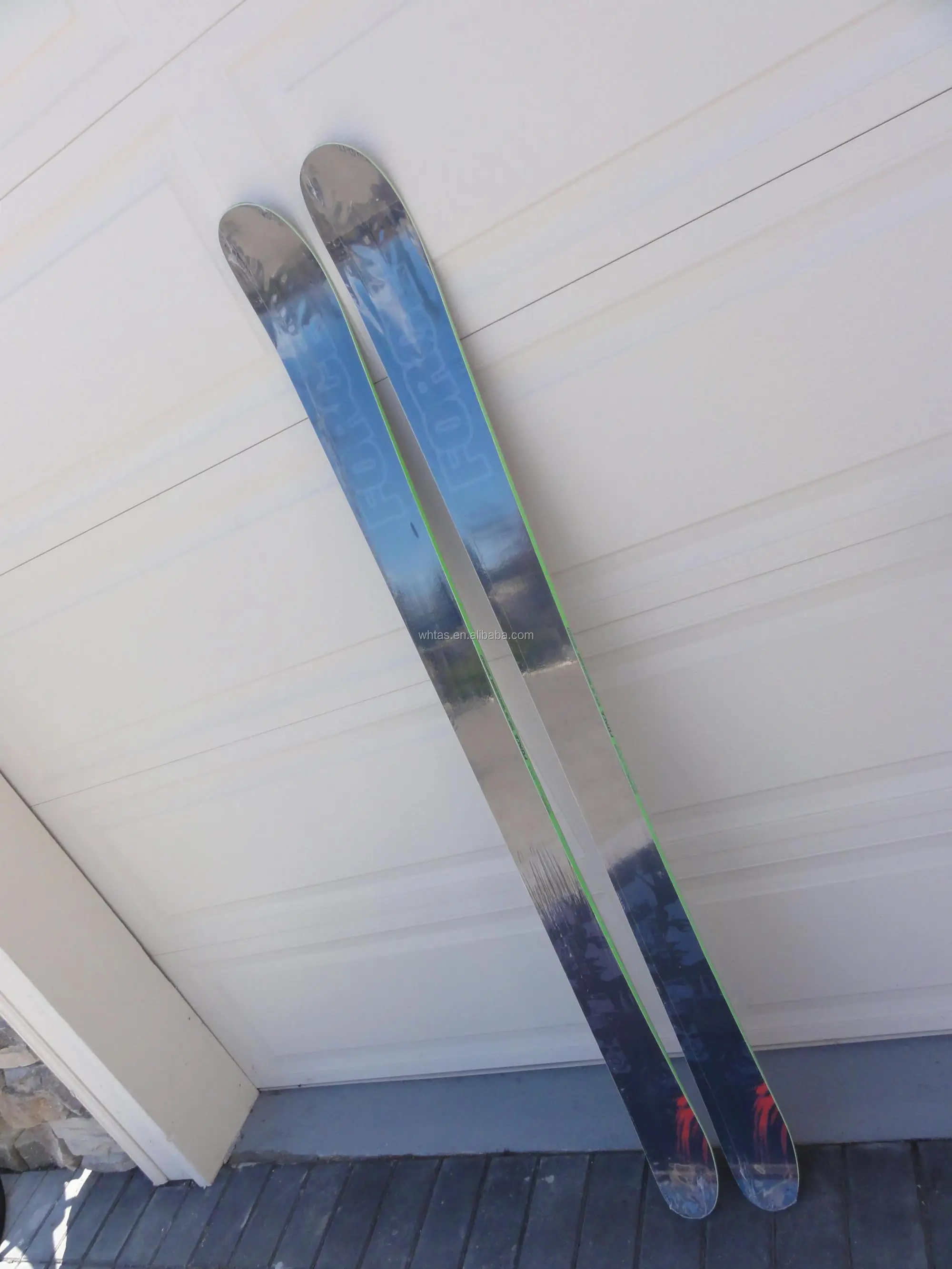 downhill ski-1.jpg