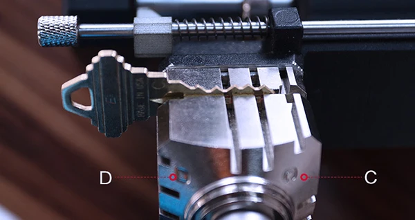 Feature-Four way clamps-3.jpg