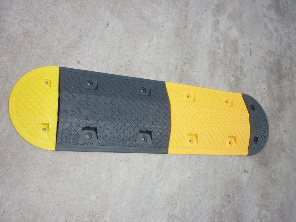 plastic speed hump leveling ramp for car