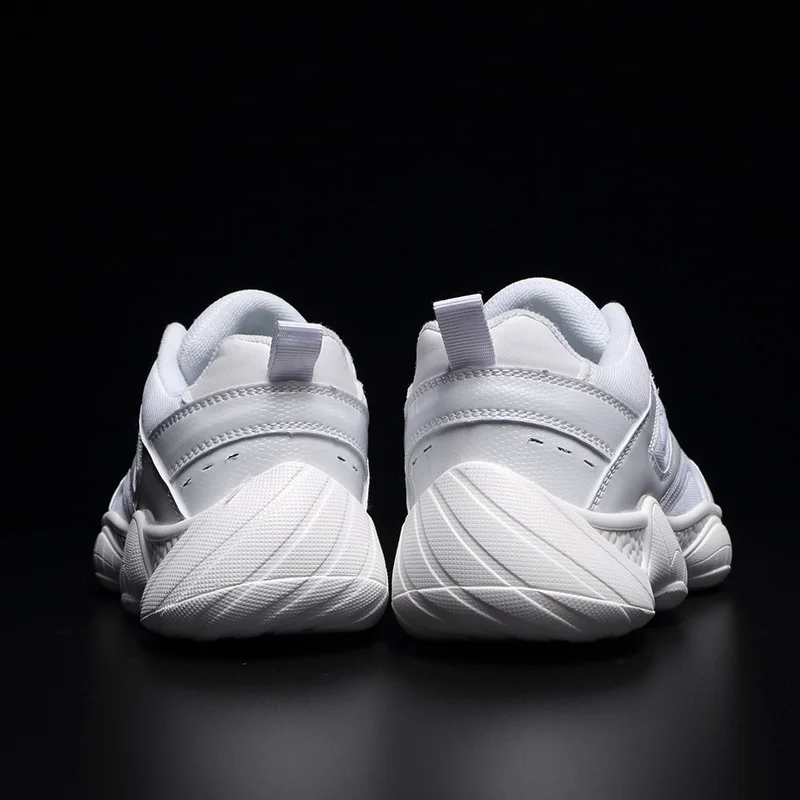 new white men sneakers