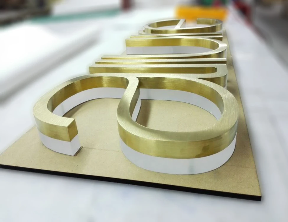 Custom acrylic 3d illuminated  size led brass channel letter signs