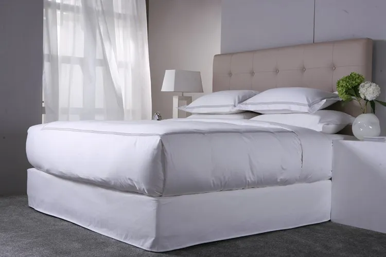 embroidery bedding set.jpg