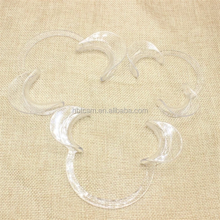 cheek retractor