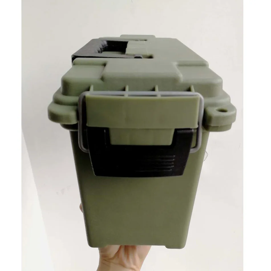Green ammo cans 10.jpg