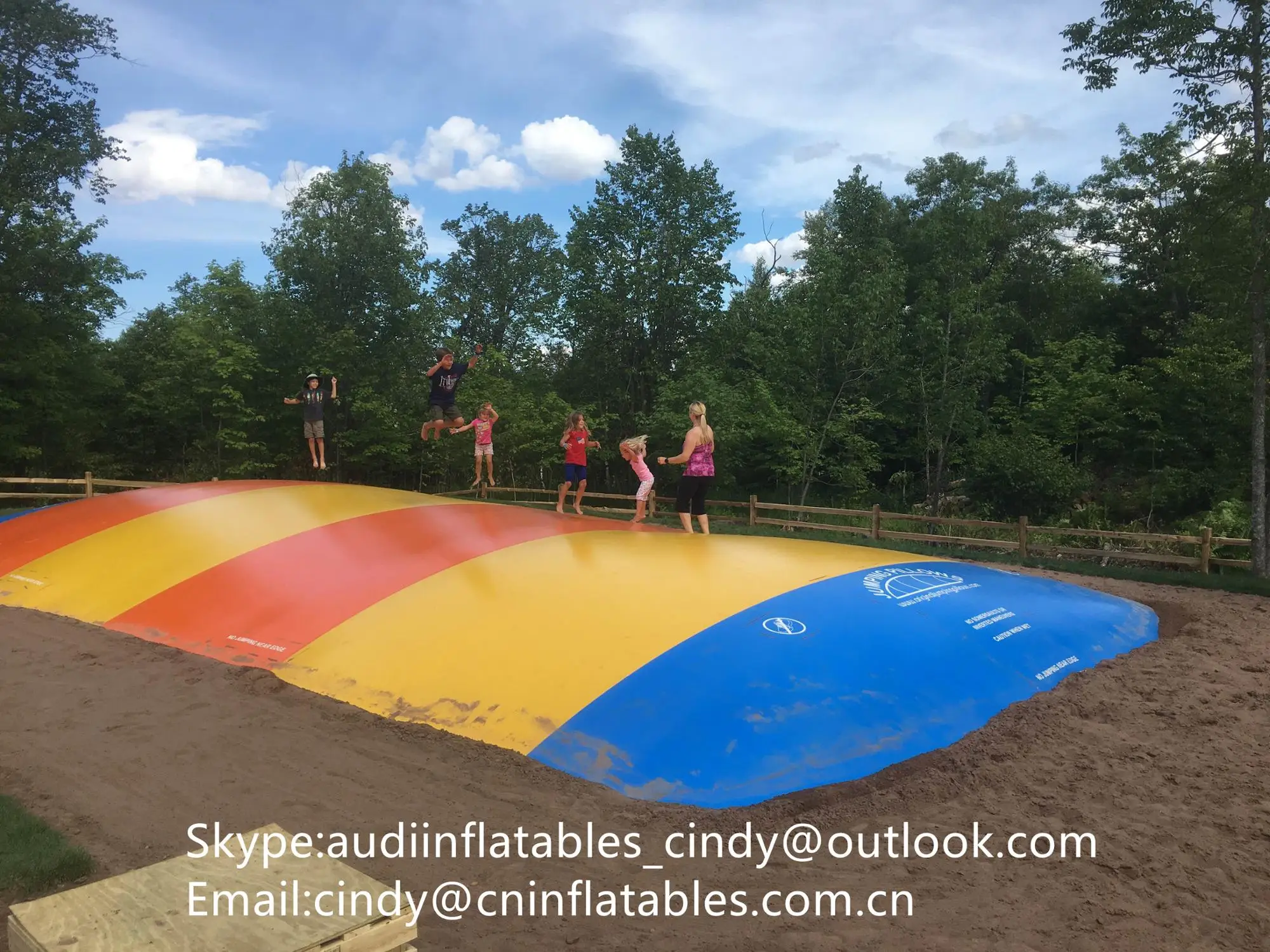 inflatable jumping pillow