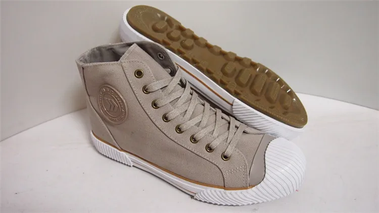 blank white canvas shoes