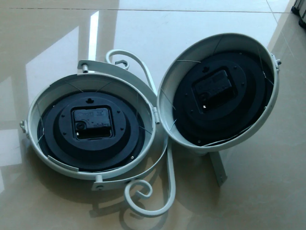 Cheap Wholesale Antique Double Sided Clocks Lighted Beautiful Iron Wall