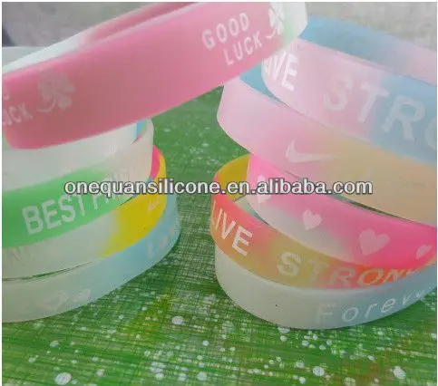 glow in the dark bracelet 06.JPG