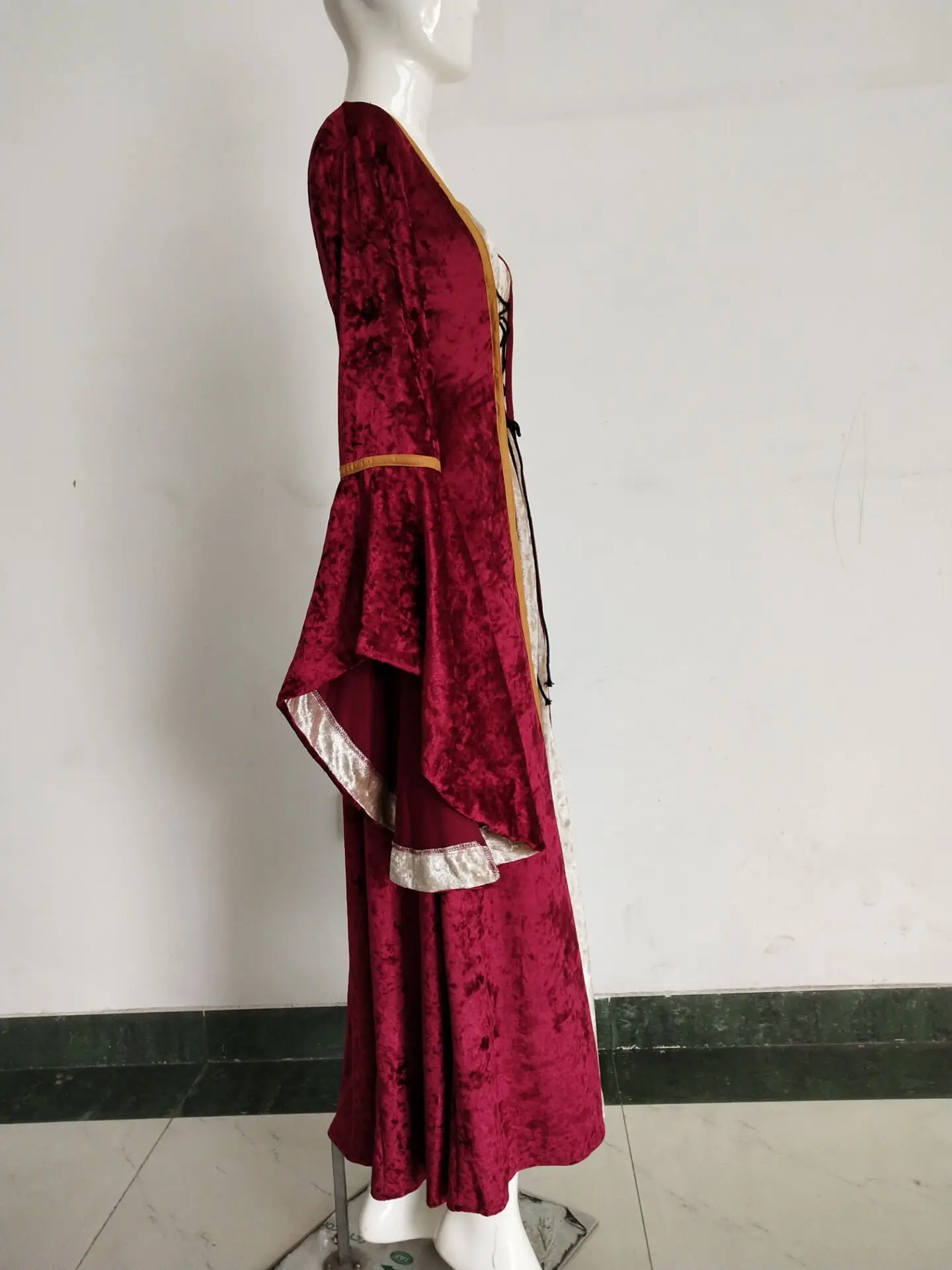 medieval costume-red side.jpg