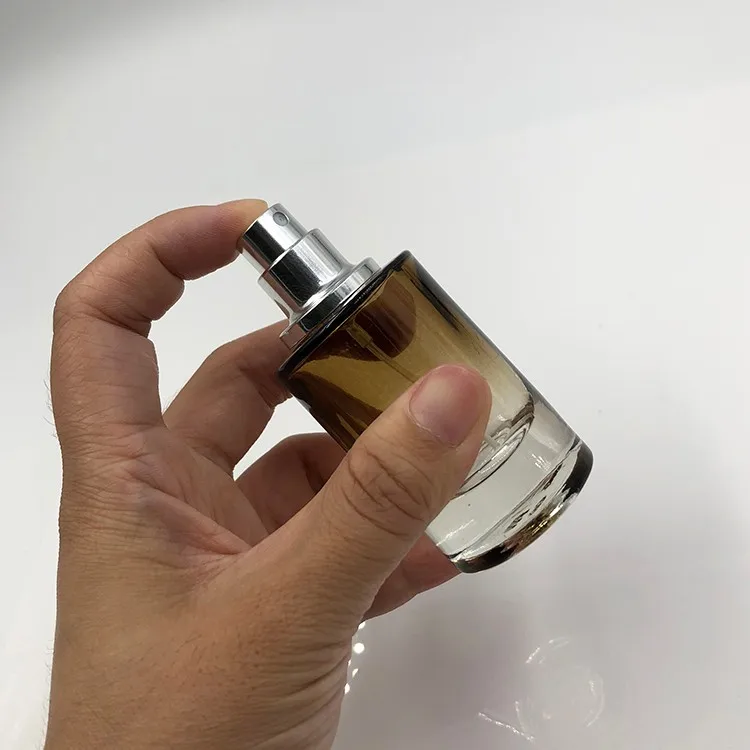 稳定30毫升玻璃瓶圆琥珀男士香水瓶与螺丝颈部