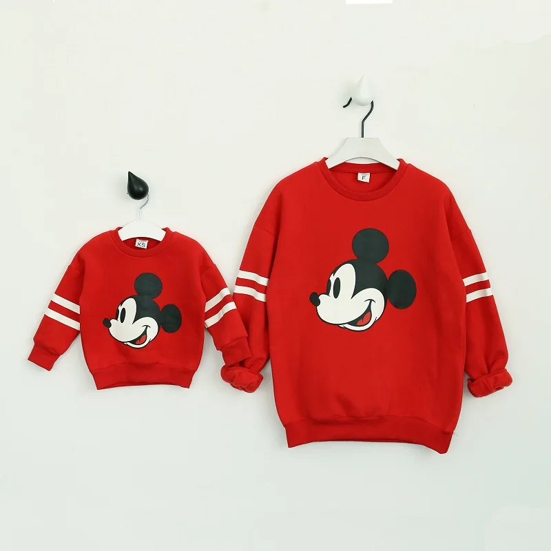 Compra minnie mouse suéter online al por mayor de China