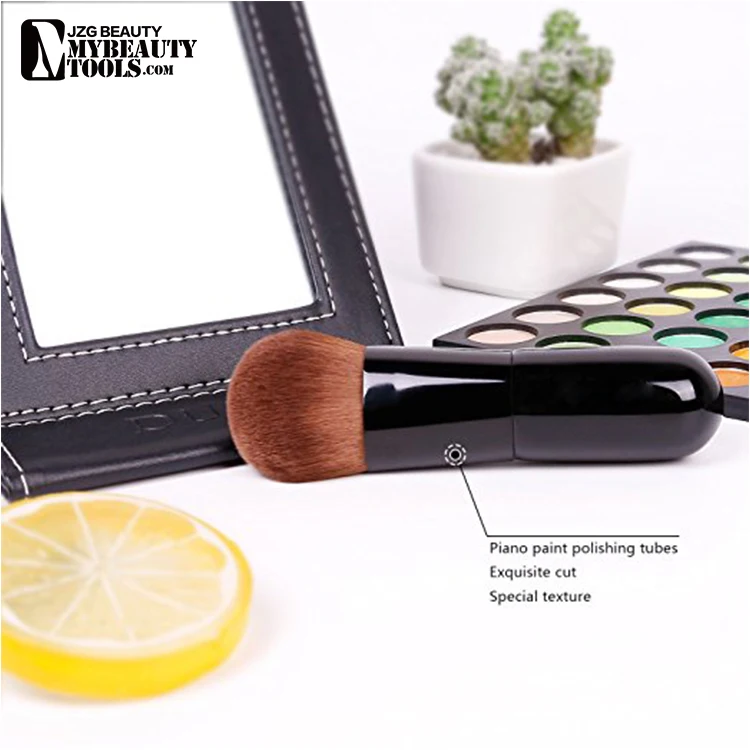 cosmetic brush.jpg