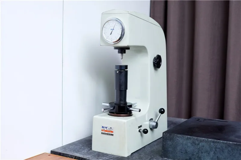 Rockwell hardness tester
