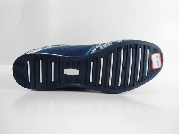 flat soled soccer shoes