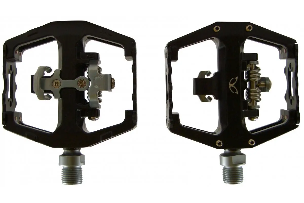 spd pedals with flat side