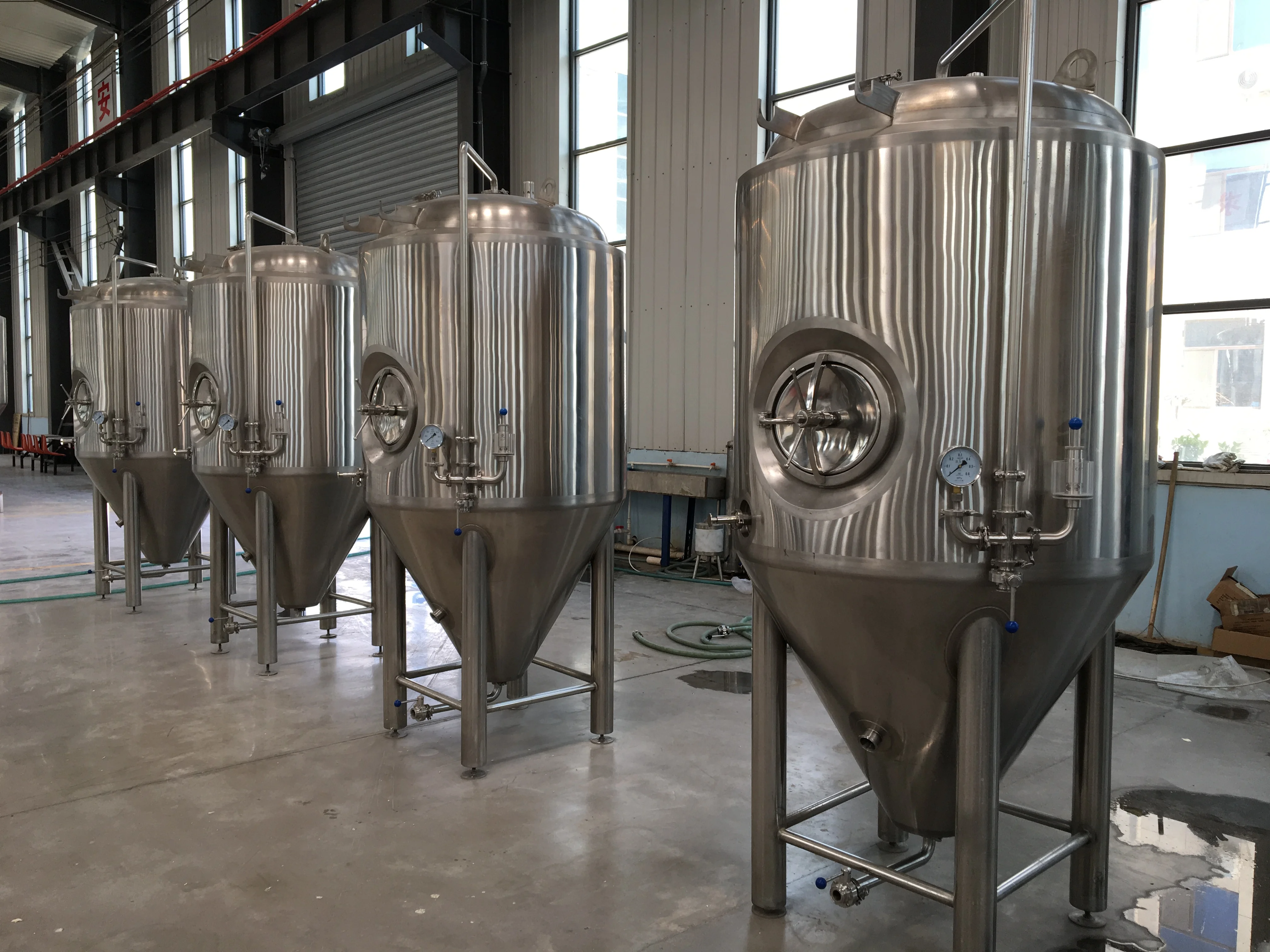 1000L Fermenter.JPG