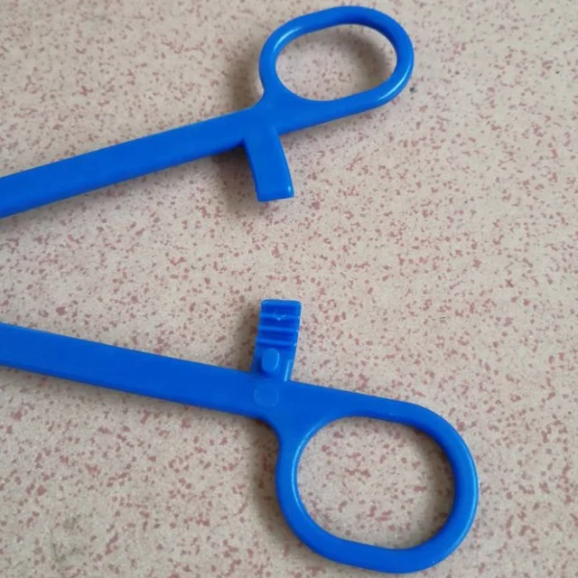 High Quality Medical Plastic Forceps / Medical Scissors And Forceps