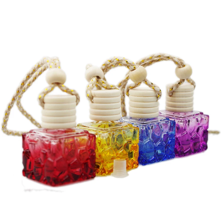 парфюм со стеклянной крышкой. парфюм в круглом флаконе. крышка парфюм. крышка парфюм.