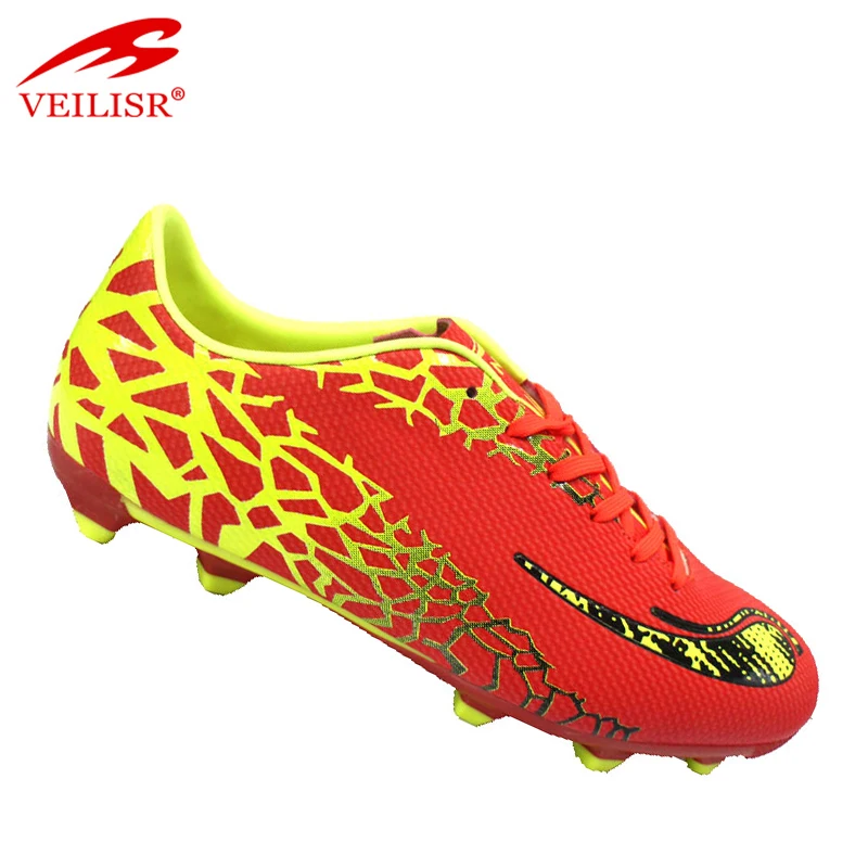 ladies football boots