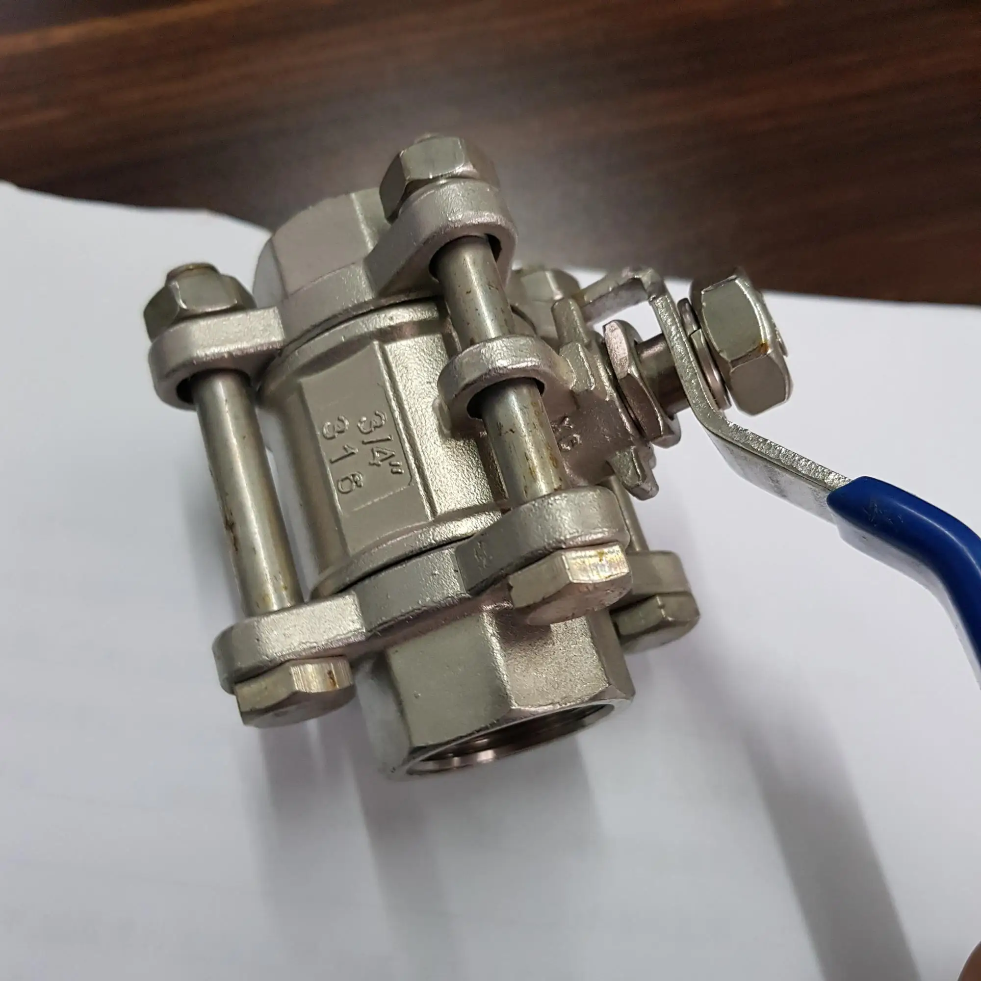 1/4"4"(dn8 Dn100) Female Threaded Stainless Steel 304 316 3pc Ball