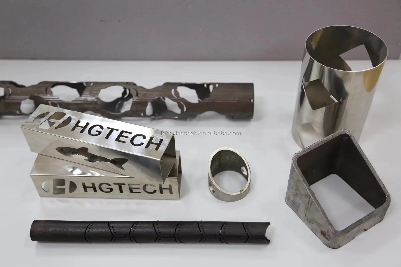 HGTECH lazer 1000w metal pipe laser cutting machine for aluminum pipe copper pipe brass pipe