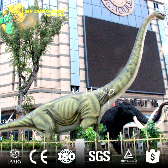 dinosaur statues.jpg