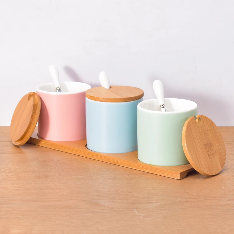 Hot selling 2 sizes colorful wooden tray kitchen ceramic spice jar set with spoon