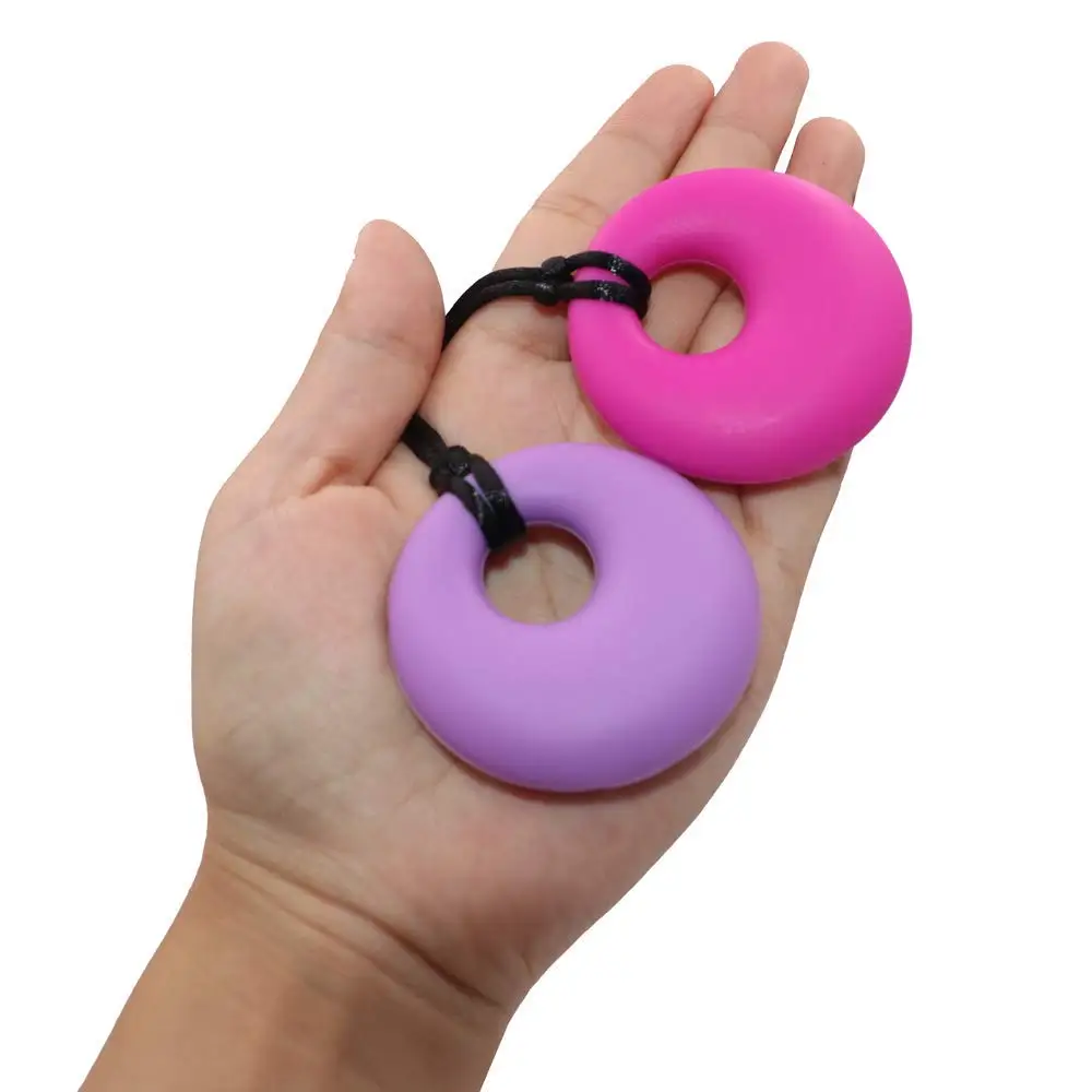 男の子女の子ティーンのための赤ちゃん感覚噛むネックレス 自閉症のためのシリコンラウンドペンダントおもちゃジュエリー Adhd 赤ちゃん Buy チューおもちゃのネックレス ティーン咀嚼ネックレス ペンダントシリコーン Product On Alibaba Com