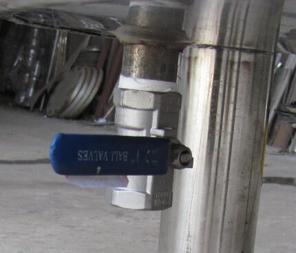 heating oil drainage valve for batch pasteurizer