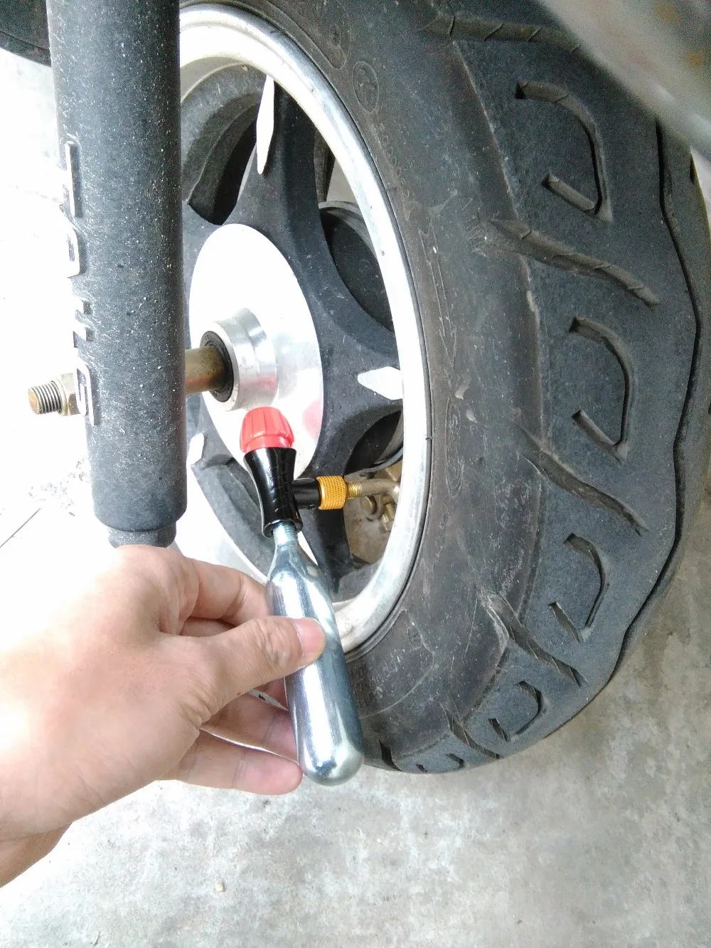 38g Tire Inflator Pump,Motorcycle Tyre Inflator 12g 24g 25g 33g 38g 74g