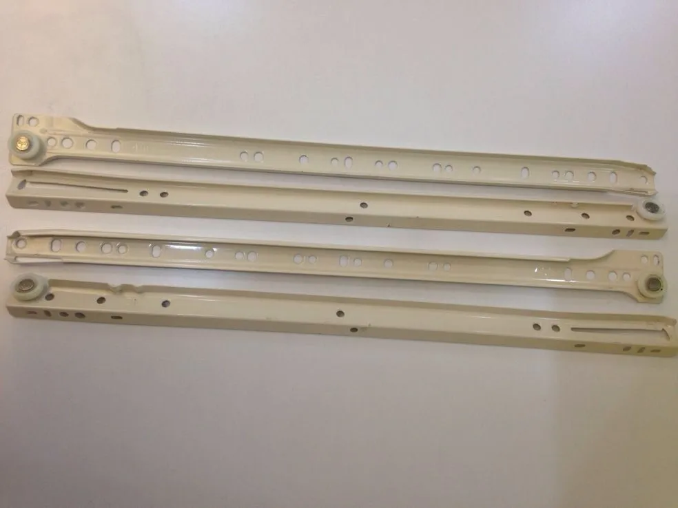 metallic glass subway tile
