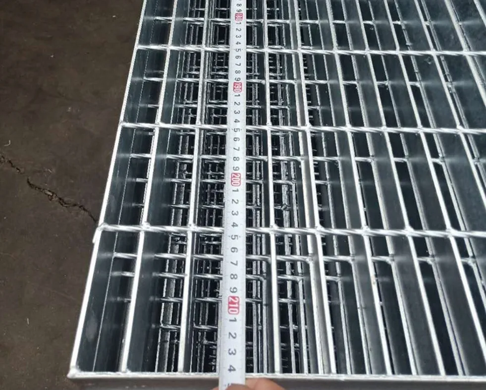 Galvanized Flooring Accessories Type Grating Saddle Clip / Standard