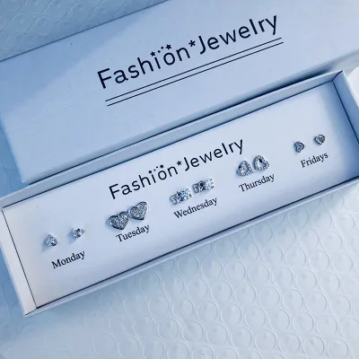 stud earrings (6).jpg