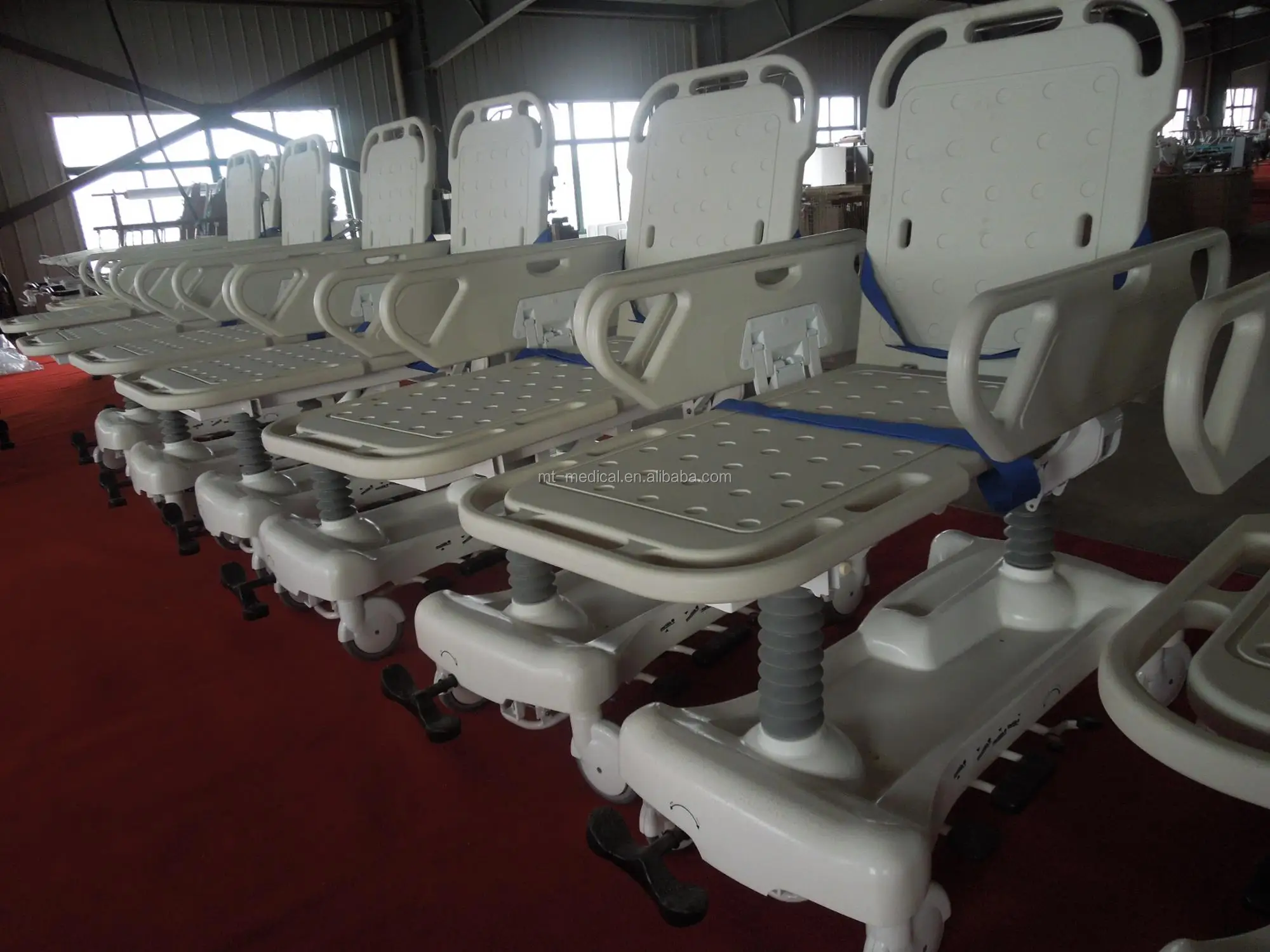 2018 new type popular hydraulic mobile hospital emergency patient stretcher