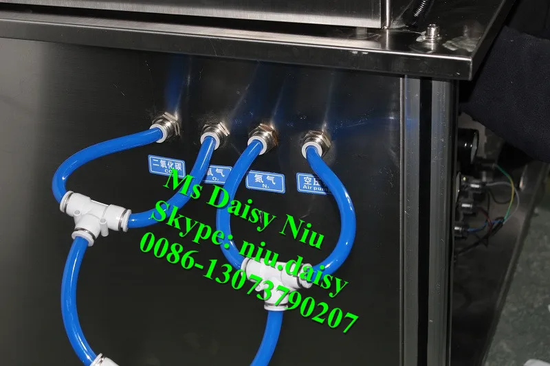 box sealing machine .JPG