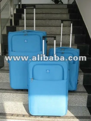 stores to buy luggage