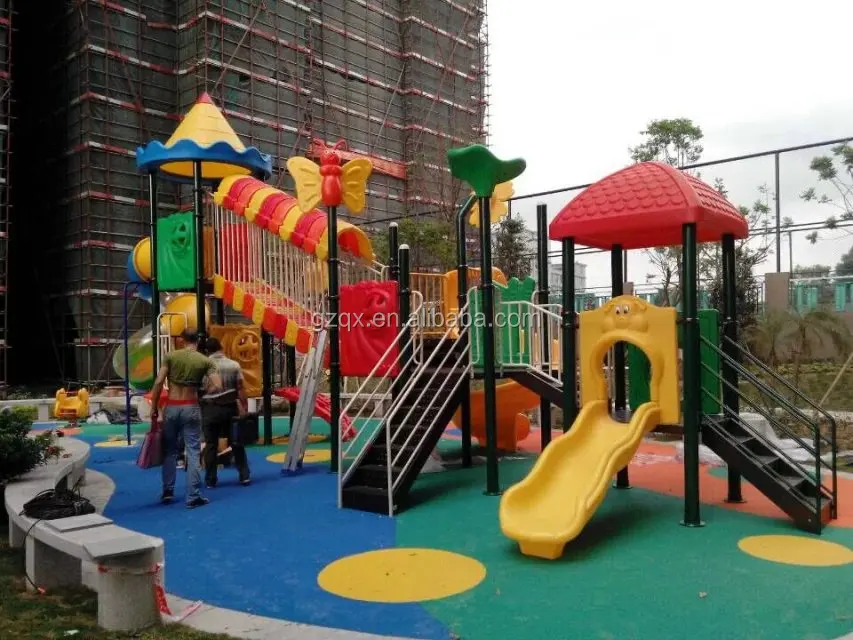 outdoor play area for preschoolers