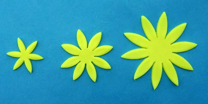 Набор из 3 пластиковых формочек для печенья с рисунком ромашки FP-105