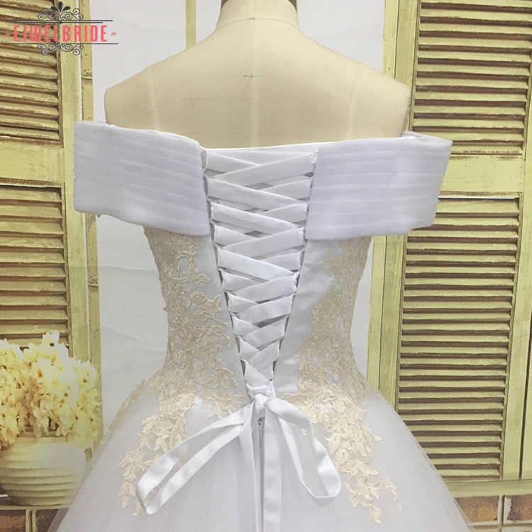 2018 Latest Real Sample Luxury Lace Mopping Wedding Dresses