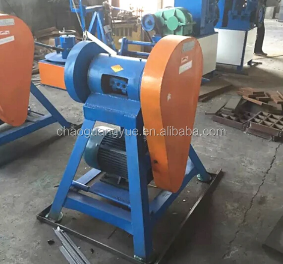 Double sides car tire sidewall cutting machine