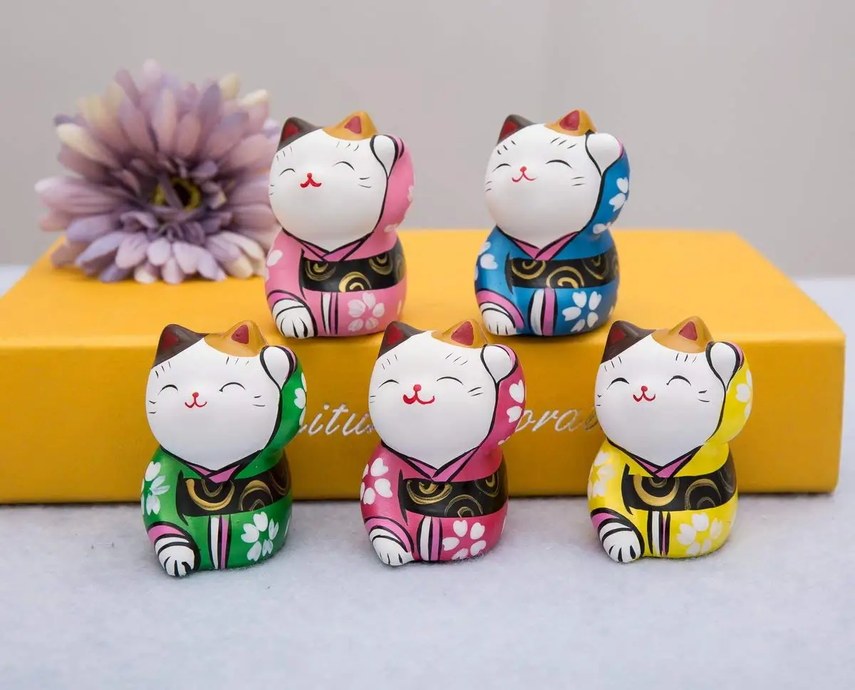 THY COLLECTIBLES Hand Painted Feng Shui Mini Maneki Neko Lucky Cat Yellow