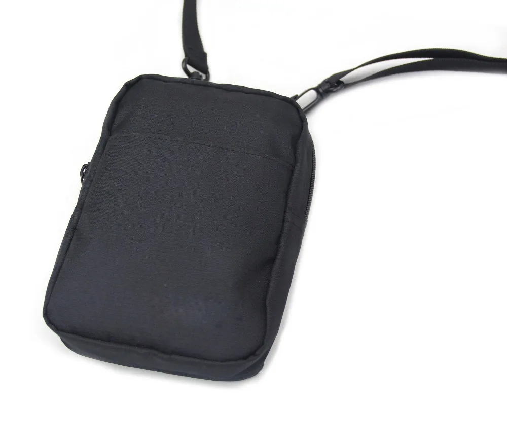 Small shoulder bag