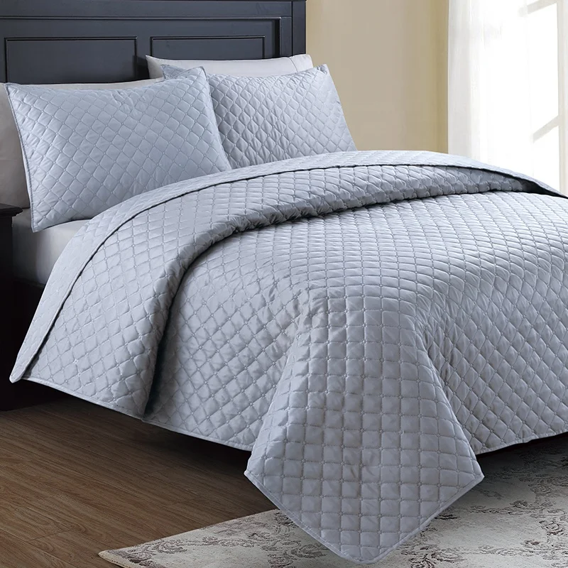 Grid Style Plain Color Polyester Ultrasonic Queen Size Quilt - Buy ...