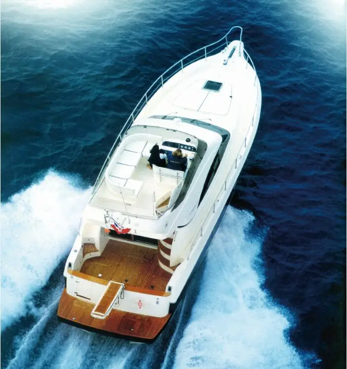 
420 Fiberglass Luxury Sport Yacht with Beautiful Appearance 