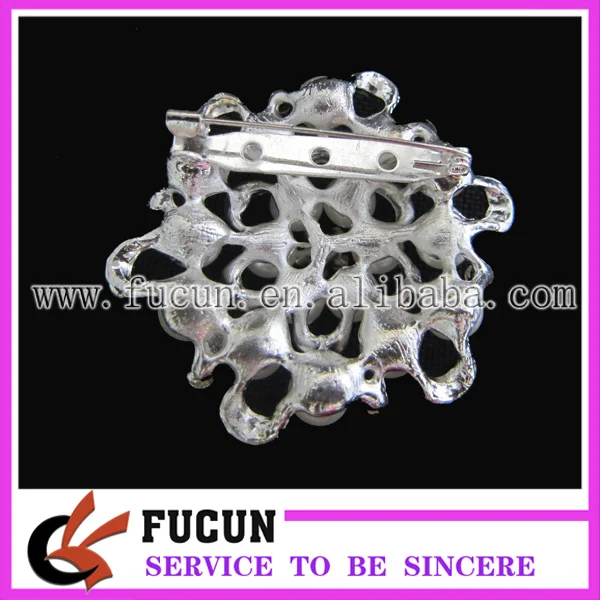 rhinestone brooch 87b.jpg