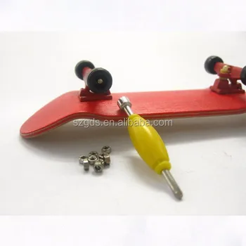 Skateboarddedo Para Mini Con Barato Juguetes De 2015 fingerboard Monopatín Rampa Buy Madera Niños Madera Dedo Precio zMpqGLSVU